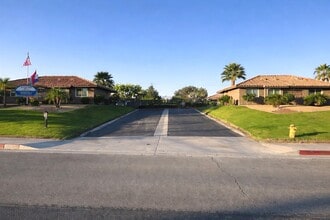 79420 Avenue 42 in Bermuda Dunes, CA - Building Photo - Building Photo