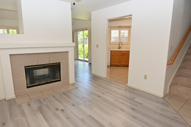 1105 Vista Pointe Cir in San Ramon, CA - Building Photo - Building Photo