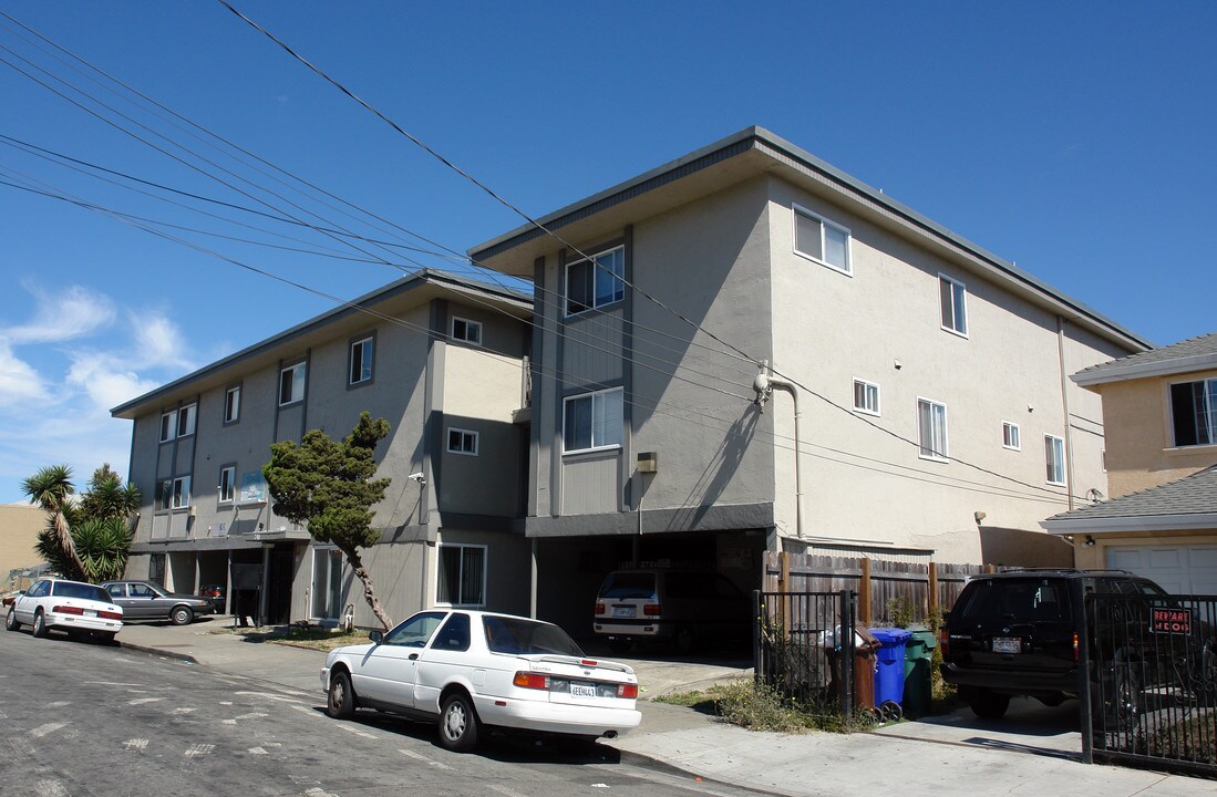 Sunrise Apartments in Richmond, CA - Building Photo