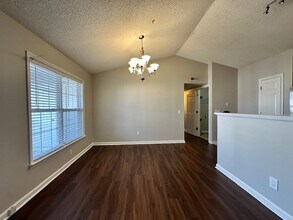 5008 Lawndale Dr, Unit J in Greensboro, NC - Building Photo - Building Photo