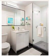 1135 W Van Buren St in Chicago, IL - Building Photo - Building Photo