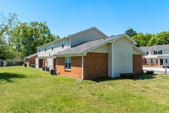 Chester Townhouses in Chester, SC - Building Photo - Building Photo