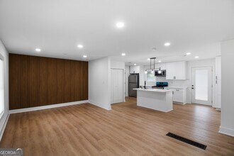 2148 Green Forrest Dr in Decatur, GA - Building Photo - Building Photo