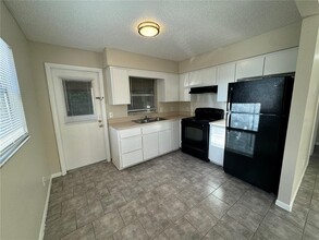 202 Jasper St in Bushnell, FL - Building Photo - Building Photo