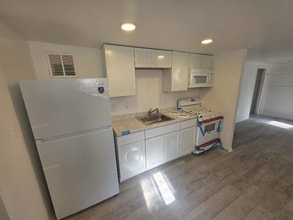 22727 Rein Ave in Eastpointe, MI - Building Photo - Building Photo