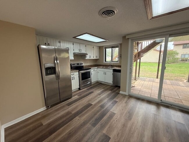 1304 Christopher Cir in Urbana, IL - Building Photo - Building Photo