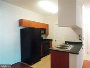 19629 Galway Bay Circle in Germantown, MD - Foto de edificio - Building Photo