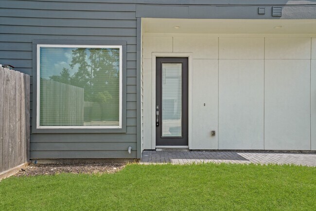 5905 Haring Ln in Houston, TX - Building Photo - Building Photo