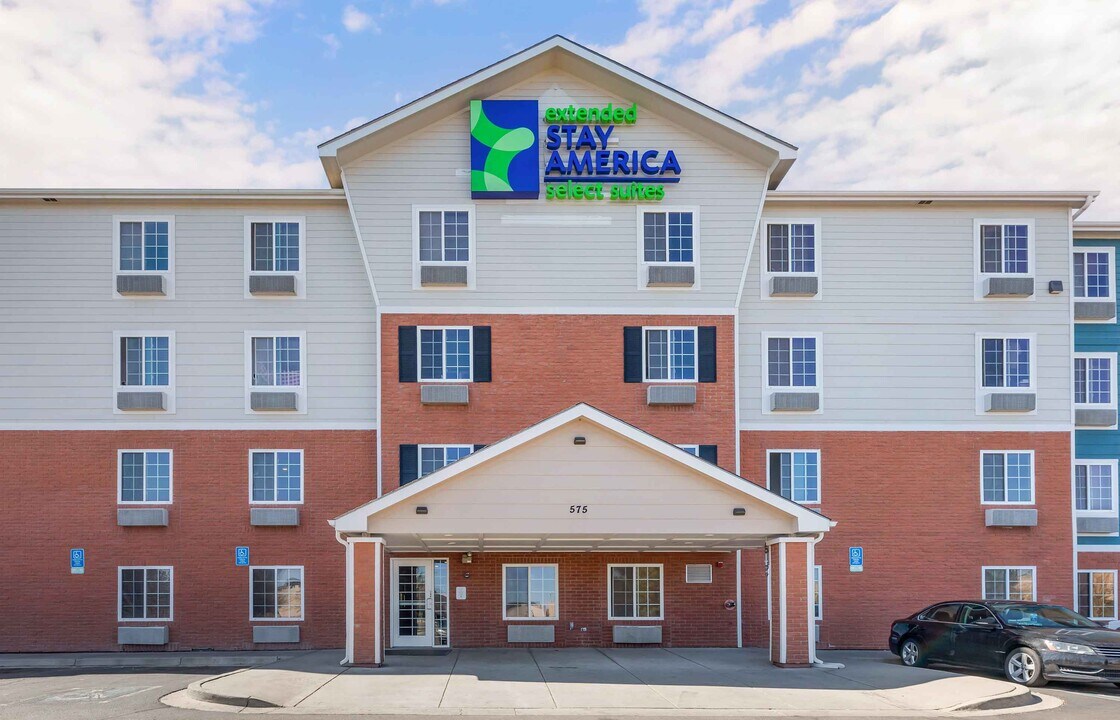 Furnished Studio-Denver - Aurora in Aurora, CO - Foto de edificio