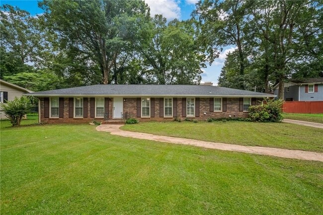 property at 4839 Lehigh Dr