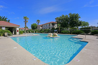 Quail Ridge Apartments in Las Cruces, NM - Foto de edificio - Building Photo