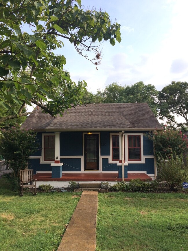 320 Cherry St