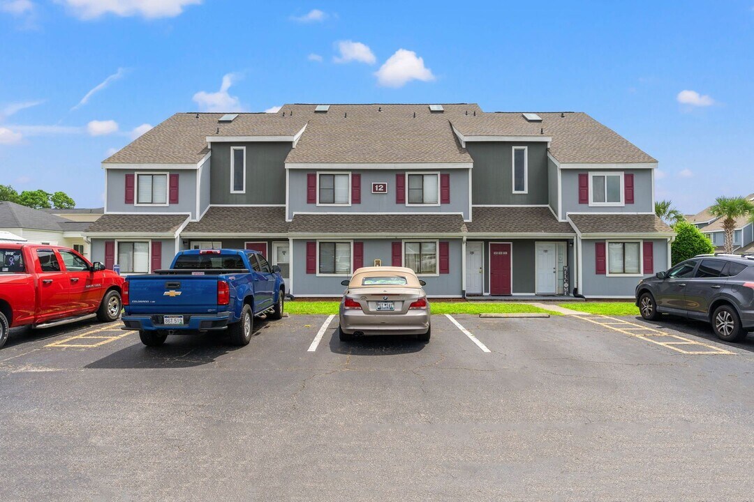 1880 Colony Dr in Surfside Beach, SC - Building Photo