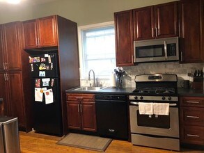 798 Undercliff Ave-Unit -1 in Edgewater, NJ - Building Photo - Building Photo