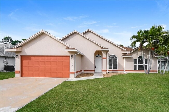 4031 Claremont Dr in New Port Richey, FL - Building Photo - Building Photo