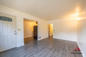 514 NE Prescott St in Portland, OR - Building Photo - Building Photo