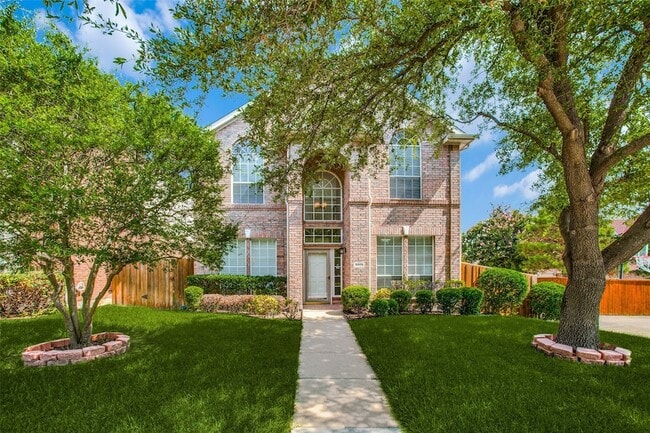 property at 3021 Sawtooth Dr