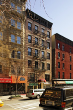 129 E 4th St in New York, NY - Building Photo - Building Photo