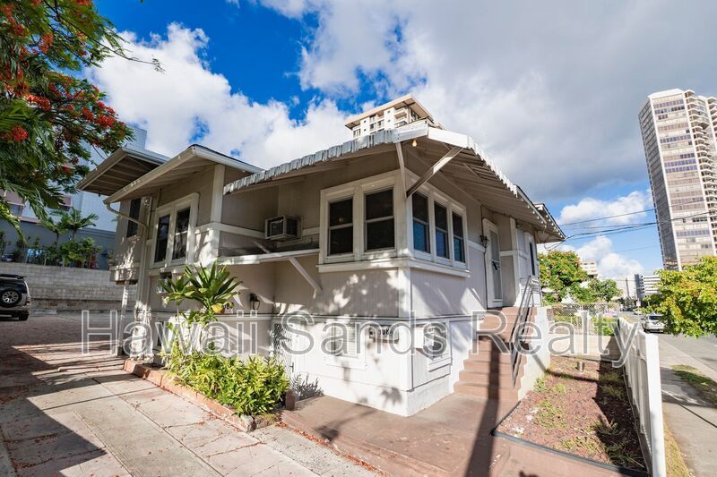 908 Kinau St in Honolulu, HI - Building Photo