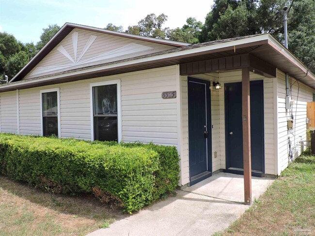 5525 Woodsman Ct in Pensacola, FL - Building Photo - Building Photo