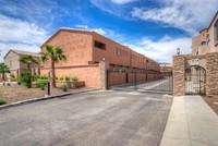 Monterosa Villas in Phoenix, AZ - Building Photo - Building Photo