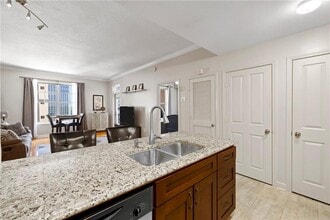 1101 Juniper St NE in Atlanta, GA - Building Photo - Building Photo