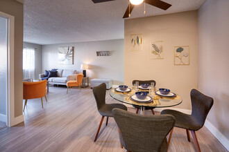 Odyssey Apartments in Thornton, CO - Building Photo - Building Photo