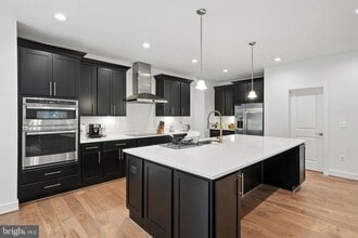 5604 Clermont Dr in Alexandria, VA - Building Photo - Building Photo