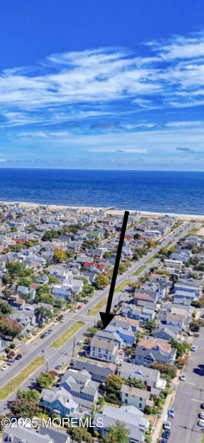 124 Broadway in Ocean Grove, NJ - Building Photo - Building Photo