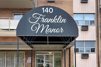 Franklin Manor Apartments in Kitchener, ON - Building Photo - Building Photo