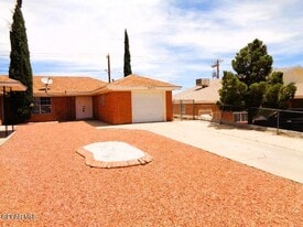 3711 McConnell Ave in El Paso, TX - Building Photo
