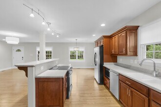1609 Lucerne Way in New Bern, NC - Building Photo - Building Photo