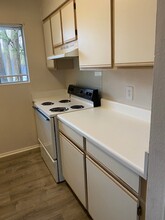 Ashland Court Apartments in Mobile, AL - Building Photo - Building Photo