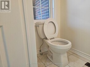 5 Heather Fullerton Ave in Georgina, ON - Building Photo - Building Photo