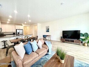 1993 Zidane Dr in Sparks, NV - Foto de edificio - Building Photo