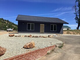 15671 Swasey Dr in Redding, CA - Building Photo