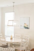 2418 Arctic Ave in Virginia Beach, VA - Building Photo