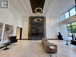 255 Bay St in Ottawa, ON - Building Photo - Building Photo