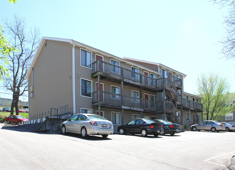 Redbud Apartments in Lawrence, KS - Building Photo