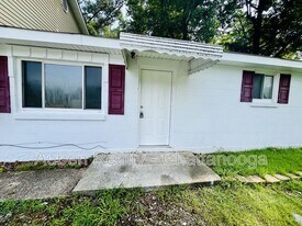 564 Julian Rd in Ringgold, GA - Building Photo