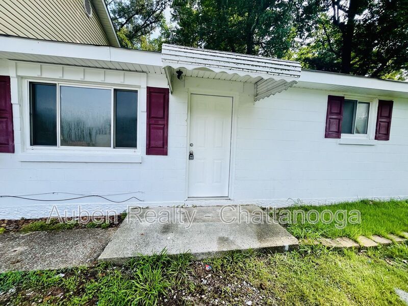 564 Julian Rd in Ringgold, GA - Building Photo