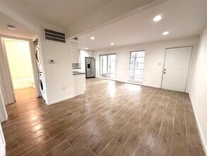 4723 Aftonshire Dr in Houston, TX - Building Photo - Building Photo