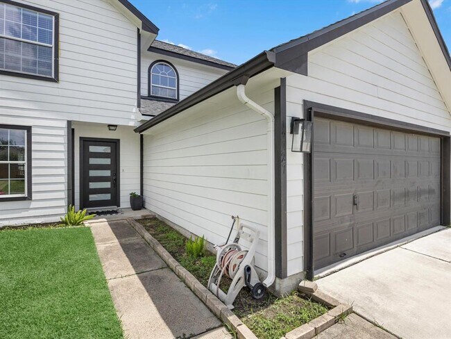 12227 Greenmesa Dr in Houston, TX - Building Photo - Building Photo