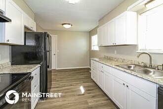 4813 Michael Dr in Del City, OK - Foto de edificio - Building Photo