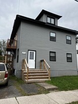 40-40 Maple St in Moncton, NB - Building Photo