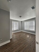 301 Country Club Oval in Daytona Beach, FL - Building Photo - Building Photo
