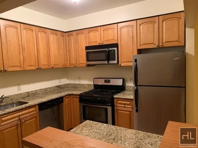 Graff Avenue, Bronx in Bronx, NY - Foto de edificio - Building Photo