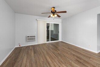 1341 Caminito Gabaldon in San Diego, CA - Building Photo - Building Photo