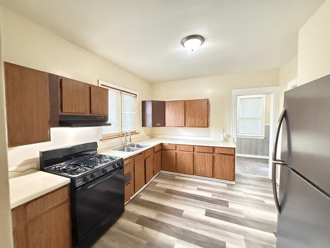 366 Seward St in Rochester, NY - Building Photo - Building Photo