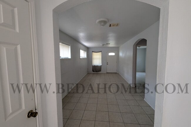 property at 2908 Wipprecht St